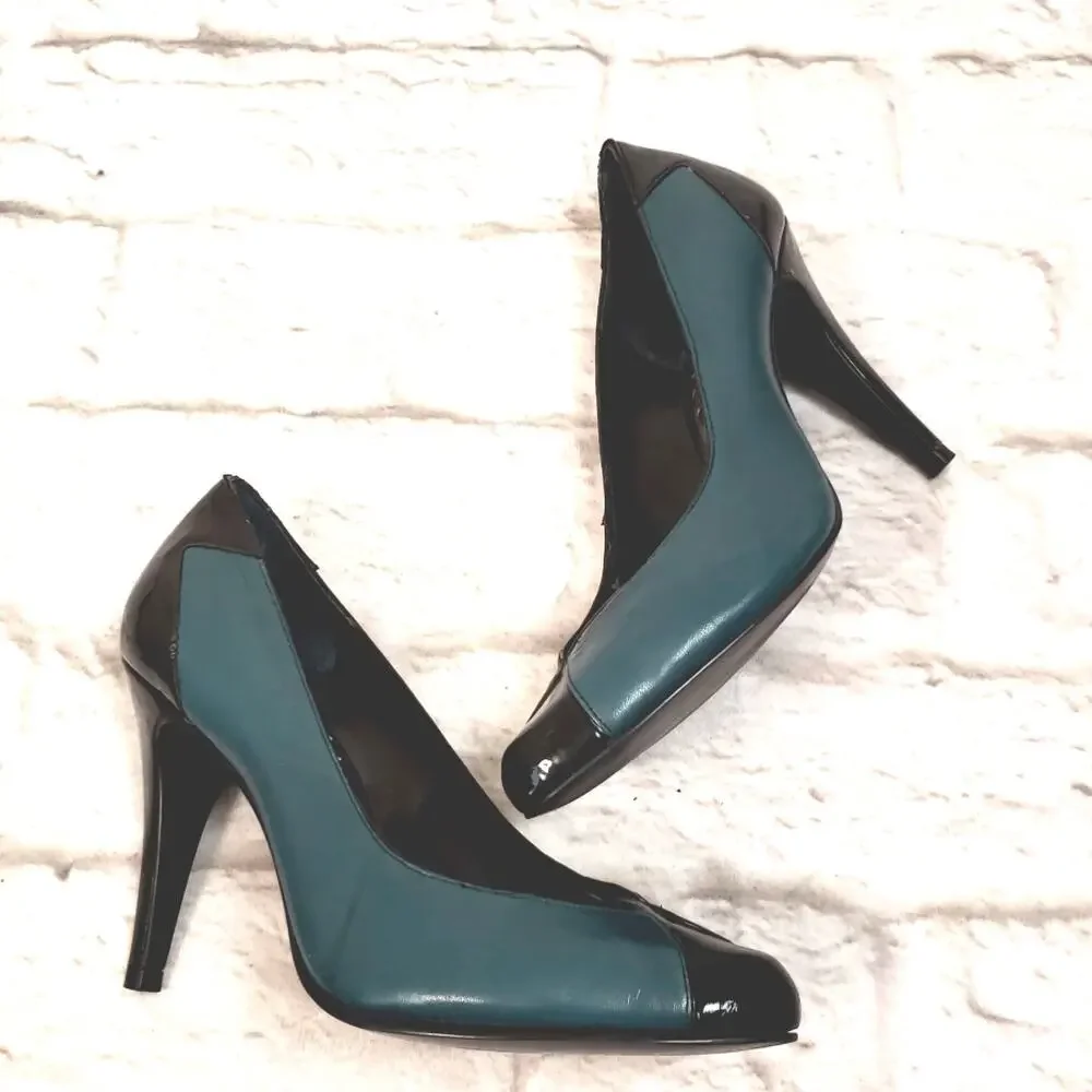 BCBGirls women's Green/Black Leather Heels size 7B